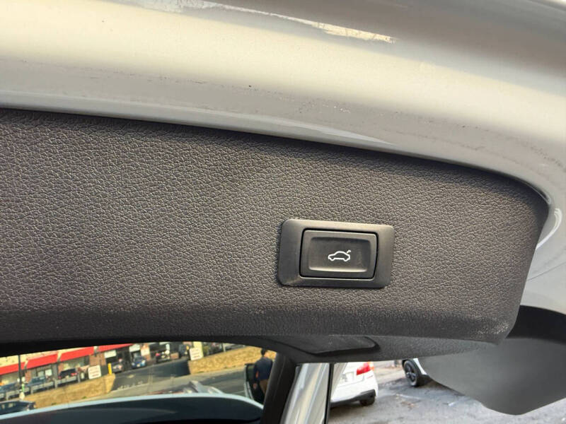 2015 Audi Q7 3.0T quattro S line Prestige