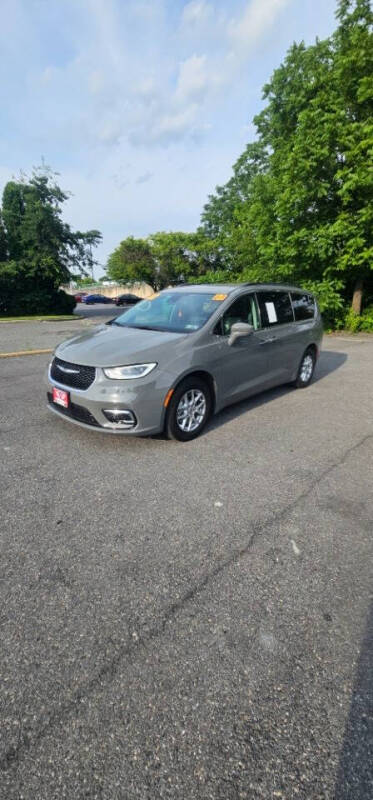 2022 Chrysler Pacifica Touring L