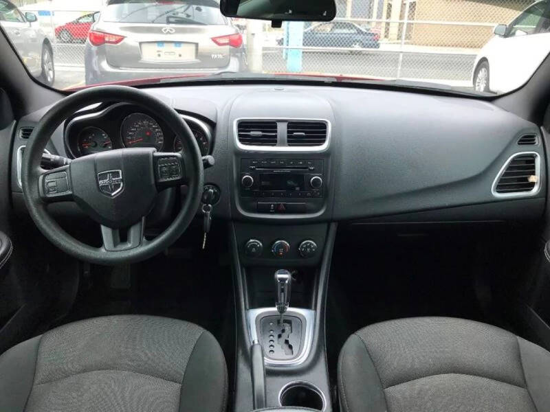 2013 Dodge Avenger SE