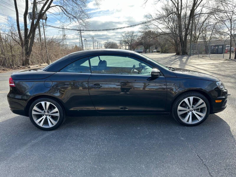 2013 Volkswagen Eos Executive photo 6