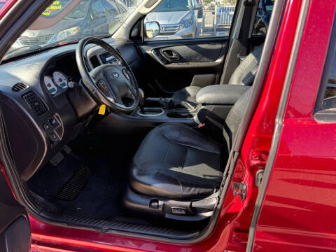 2005 Ford Escape Limited