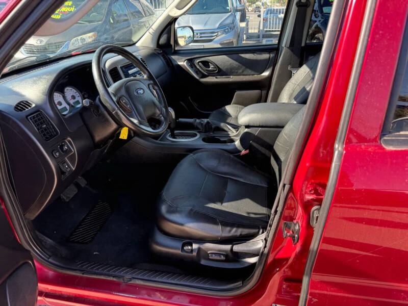 2005 Ford Escape Limited