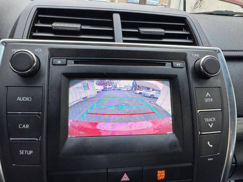 2017 Toyota Camry Hybrid LE