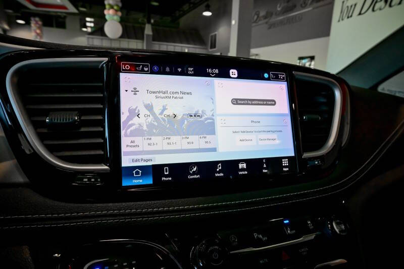 2021 Chrysler Pacifica Touring L