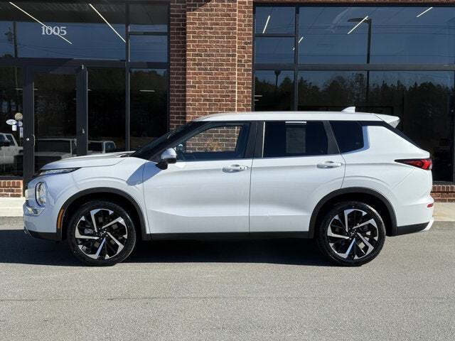 2023 Mitsubishi Outlander SE Special Edition