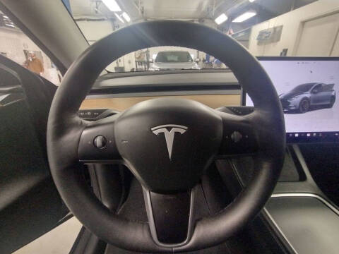 2025 Tesla Model Y Performance