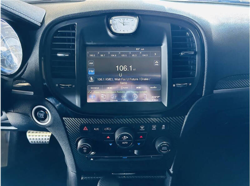 2014 Chrysler 300 SRT8