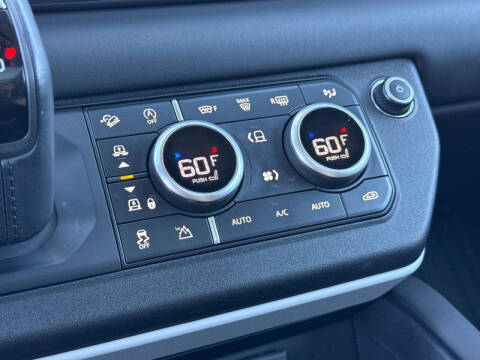 2024 Land Rover Defender 110 P300 S