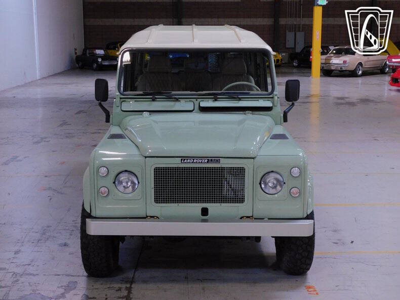 1987 Land Rover Defender
