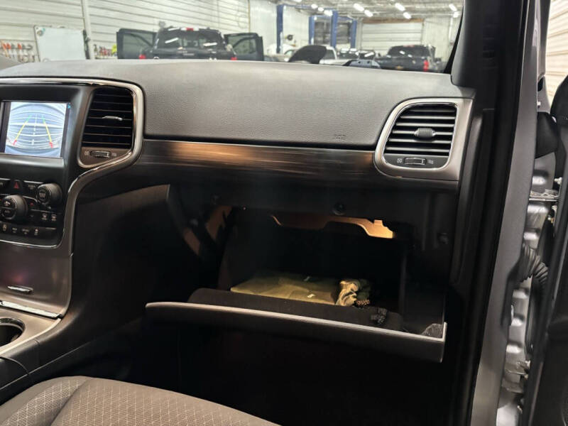 2019 Jeep Grand Cherokee Laredo