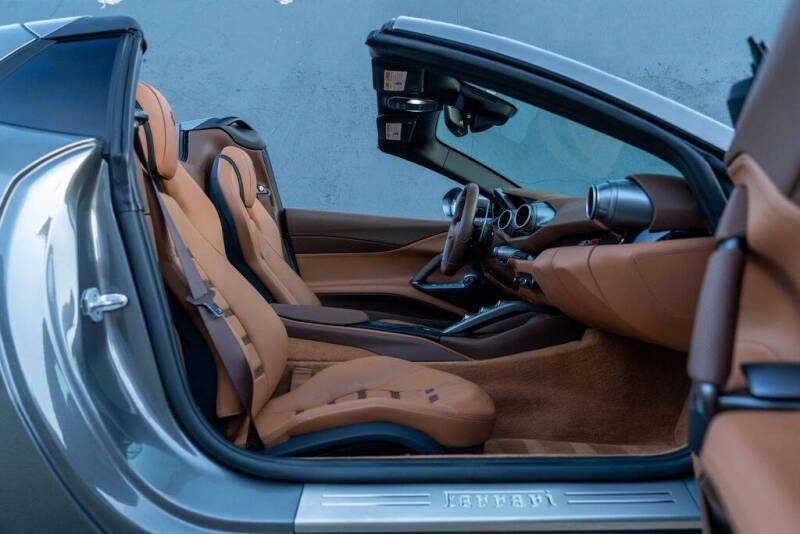 2022 Ferrari 812 GTS