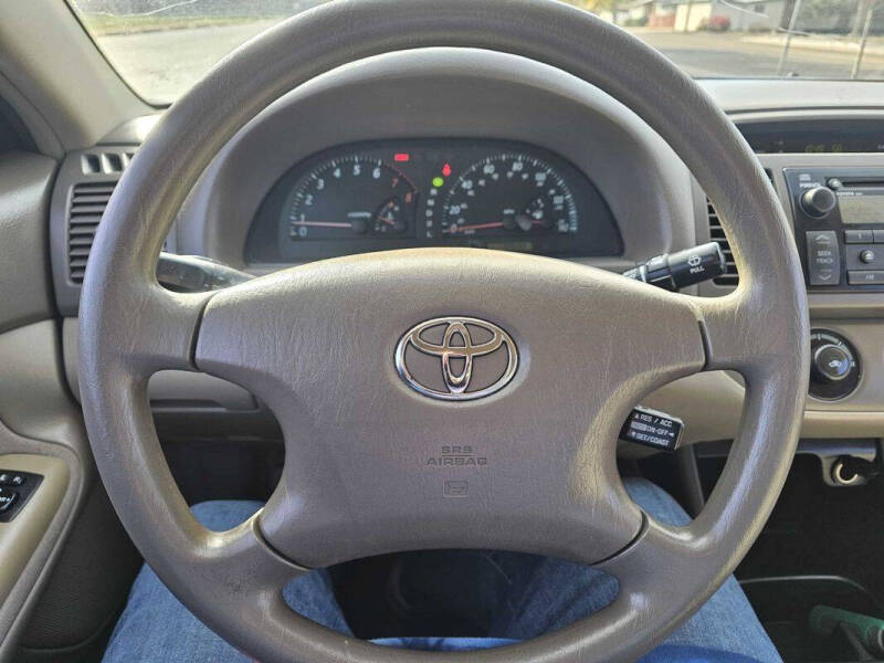 2003 Toyota Camry LE