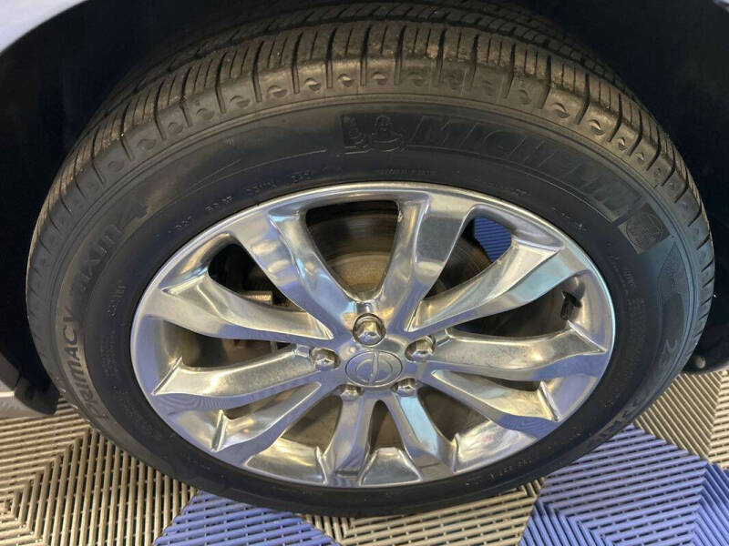 2017 Chrysler 300 Limited