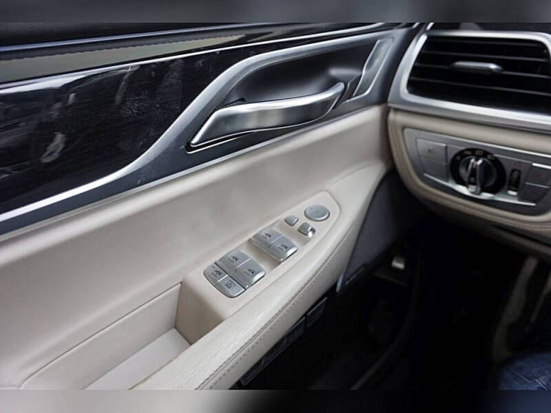 2016 BMW 7 Series 750i xDrive