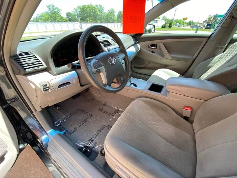 2008 Toyota Camry for sale at Illinois Auto Wholesalers in Tolono, IL