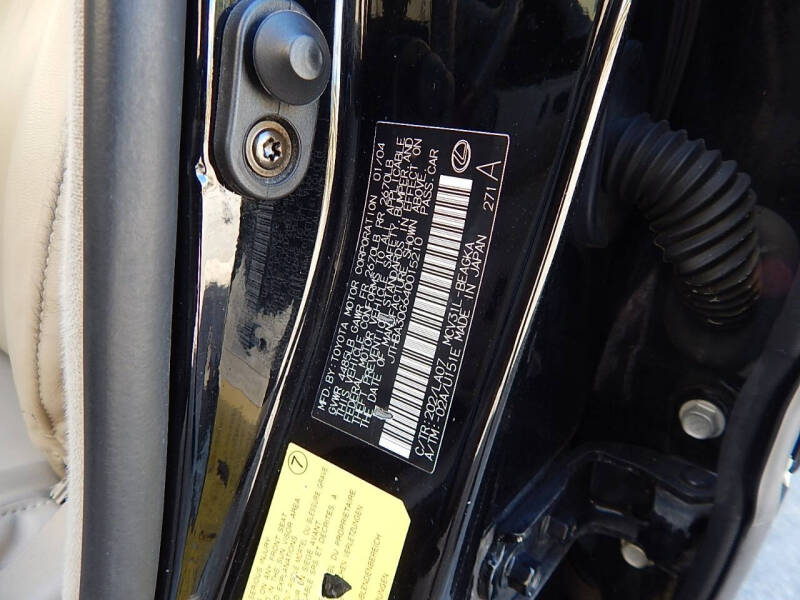 2004 Lexus ES 330