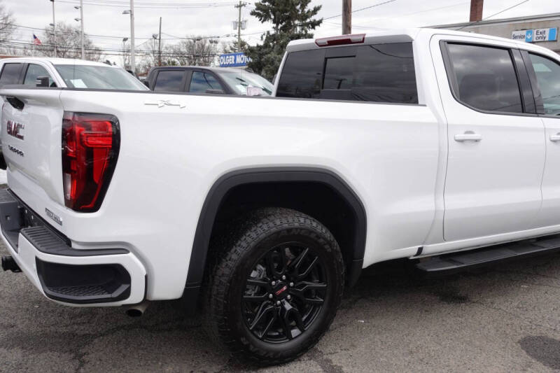 2025 GMC Sierra 1500 Elevation