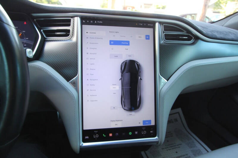 2016 Tesla Model S P90D