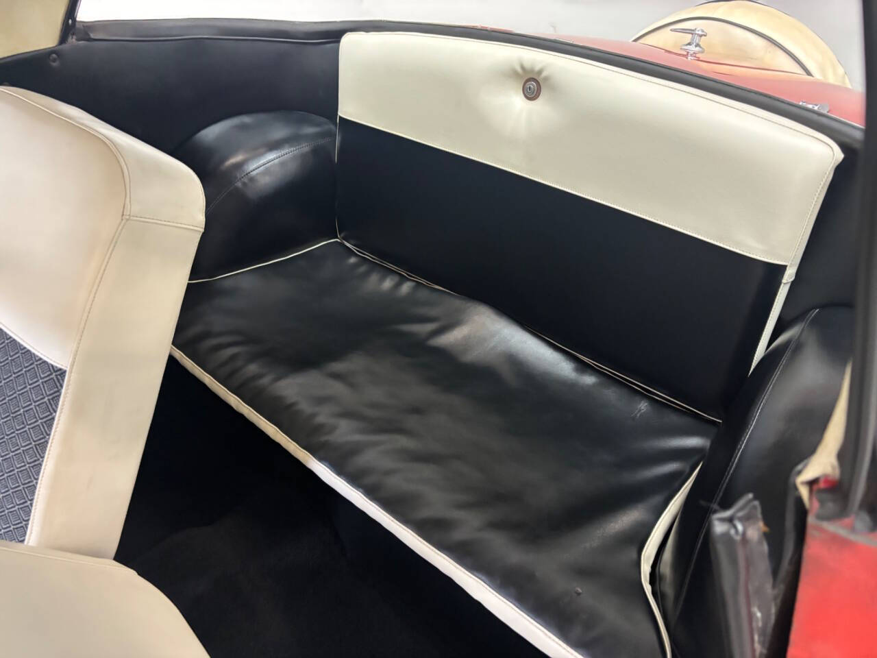 1959 Nash Metropolitan 12