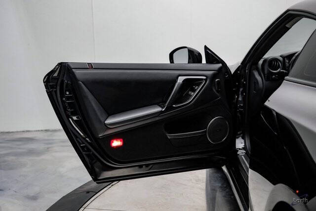 2013 Nissan GT-R Premium