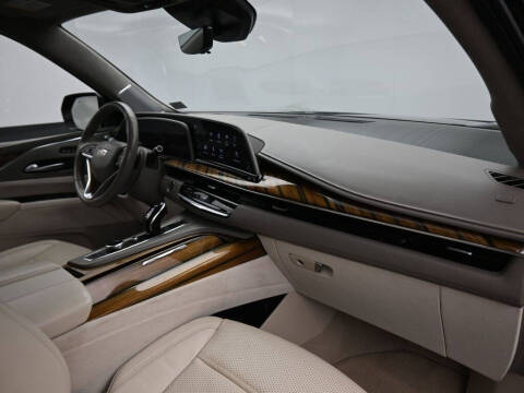 2023 Cadillac Escalade ESV Sport Platinum