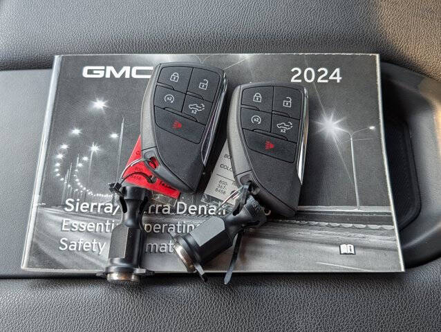 2024 GMC Sierra 1500 Elevation