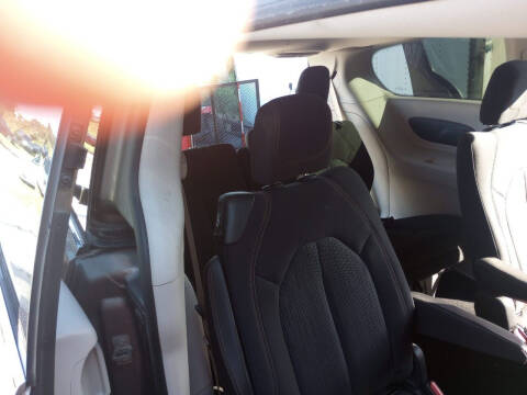 2017 Chrysler Pacifica LX