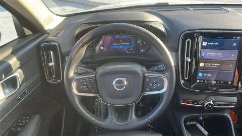 2025 Volvo XC40 B5 Plus Dark Theme