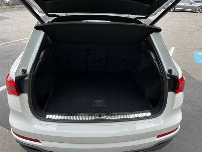 2023 Audi Q3 quattro S line Premium 45 TFSI