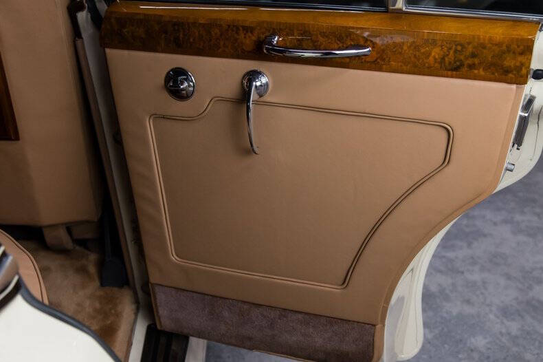 1961 Rolls-Royce SILVER CLOUD LWB