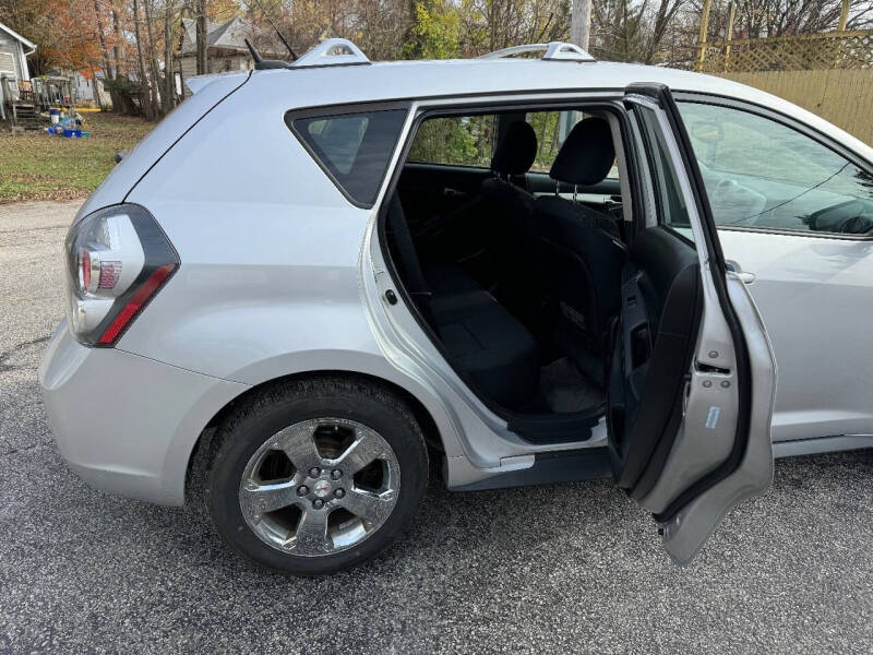 2009 Pontiac Vibe AWD photo 9