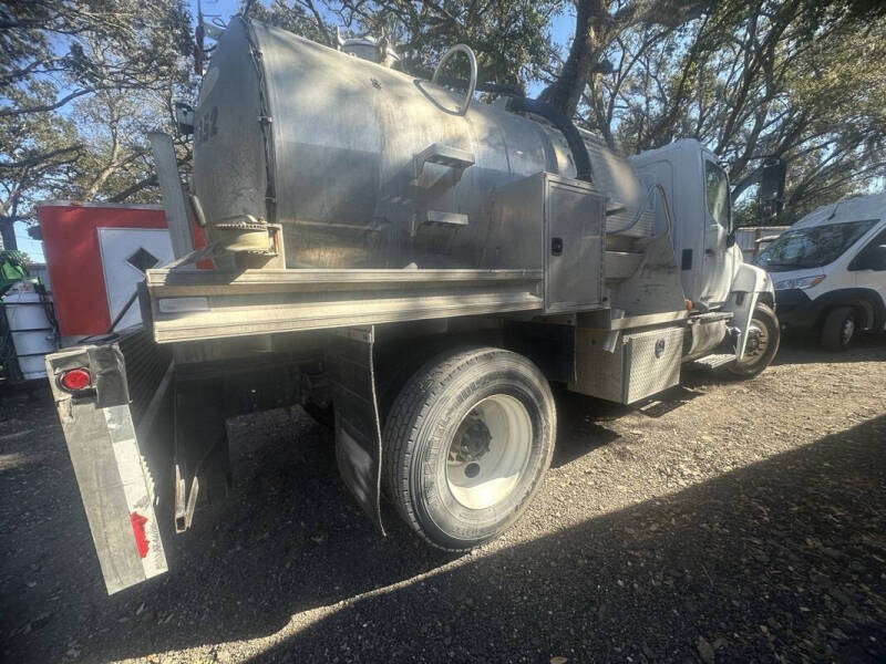 2017 Hino 268A