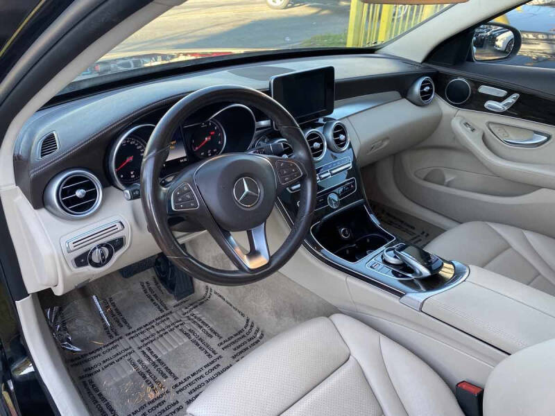 2016 Mercedes-Benz C-Class