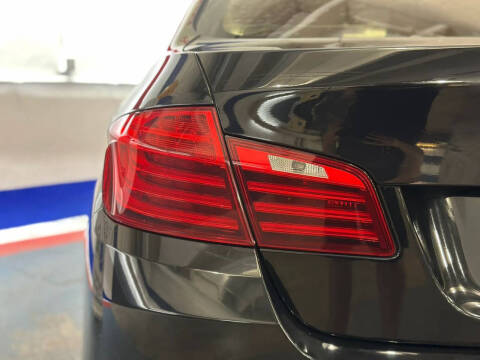 2016 BMW 5 Series 528i
