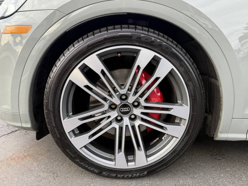 2019 Audi SQ5 3.0T quattro Premium Plus