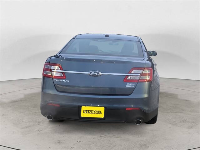 2018 Ford Taurus SEL