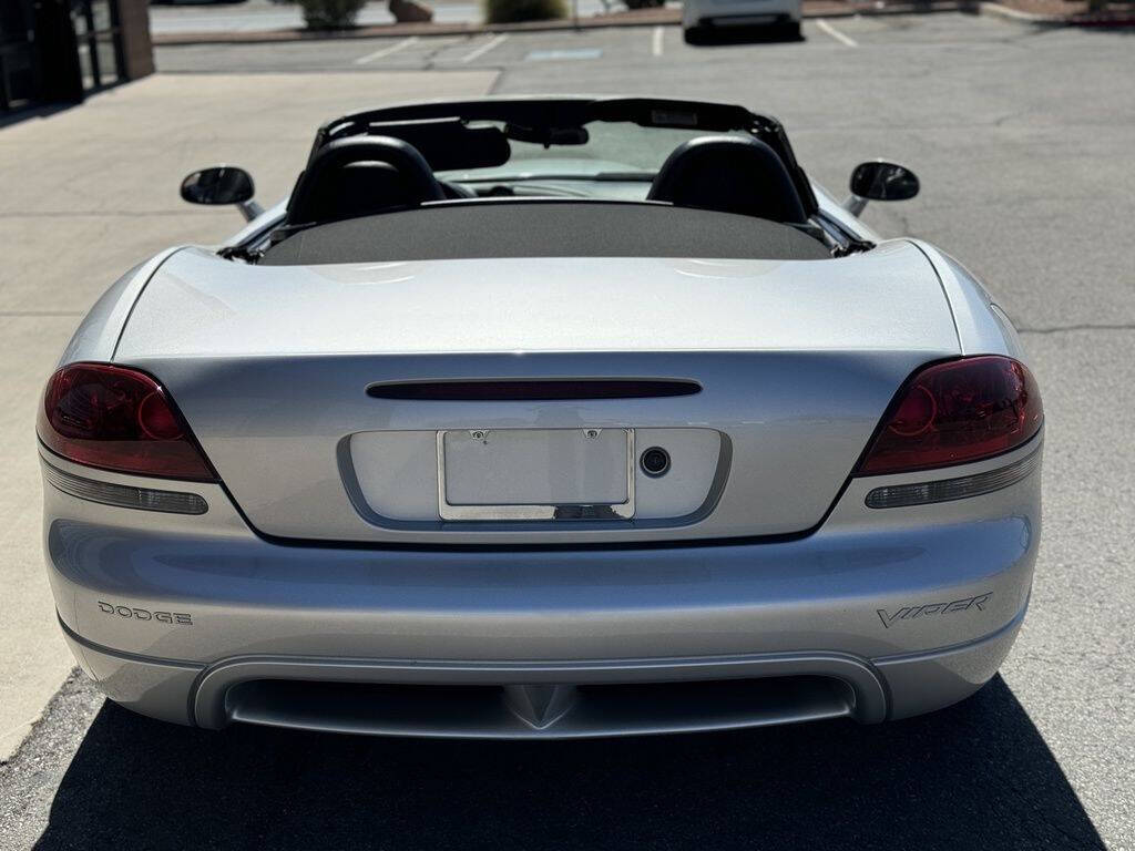 2003 Dodge Viper 7
