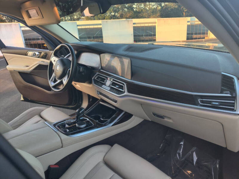 2019 BMW X7 xDrive40i