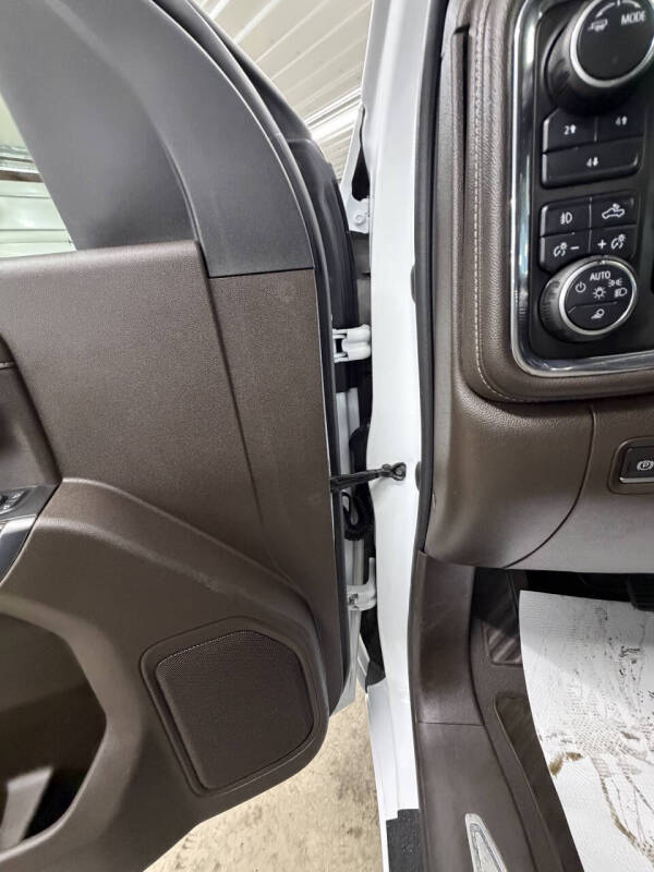 2023 Chevrolet Silverado 3500HD CC LT