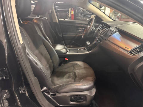 2011 Ford Taurus SHO