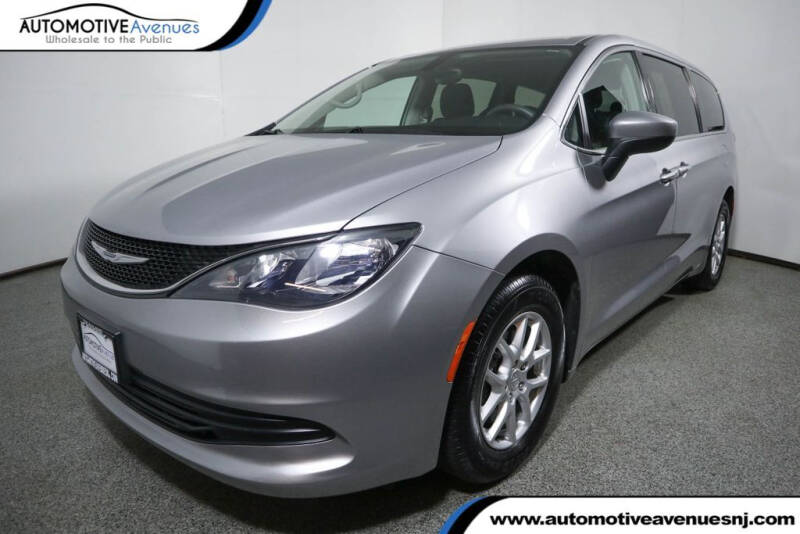 2017 Chrysler Pacifica Touring