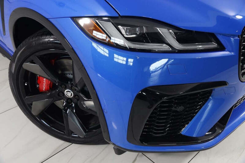 2024 Jaguar F-PACE SVR