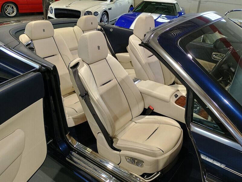 2016 Rolls-Royce Dawn 78