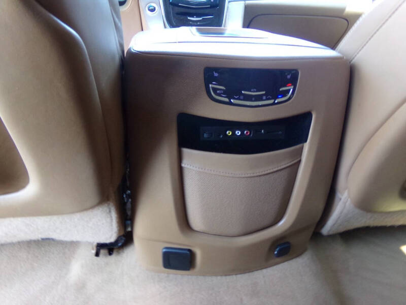 2016 Cadillac Escalade ESV Platinum