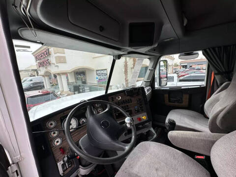 2019 Freightliner Coronado 122 SD