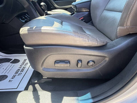 2017 Hyundai Santa Fe SE Ultimate