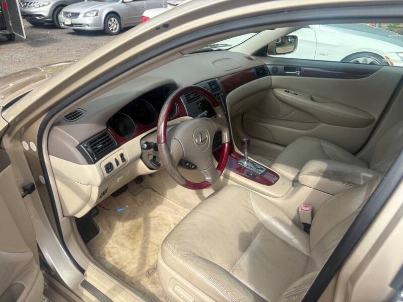 2004 Lexus ES 330