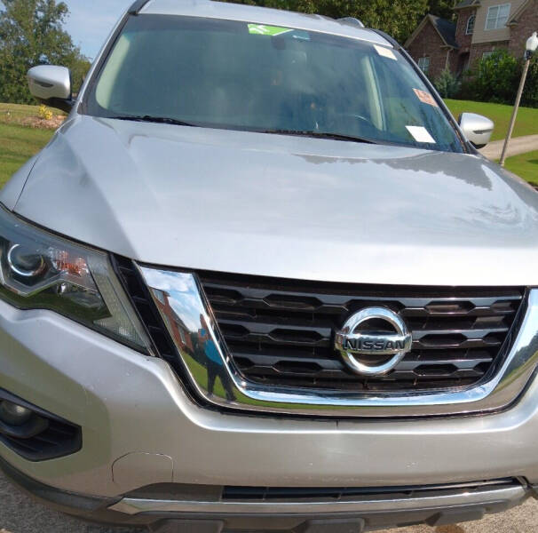 2017 Nissan Pathfinder SV