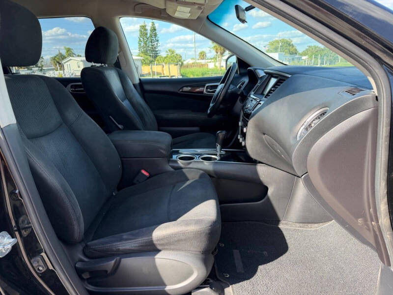 2014 Nissan Pathfinder SV