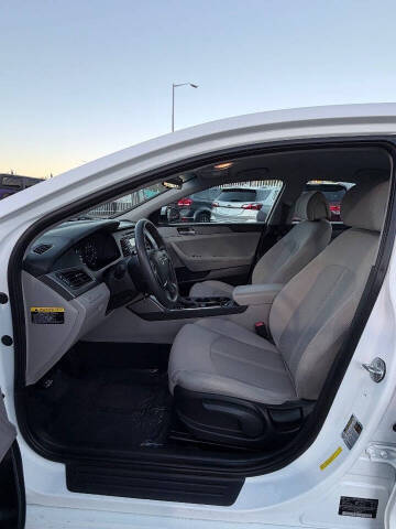 2017 Hyundai Sonata SE